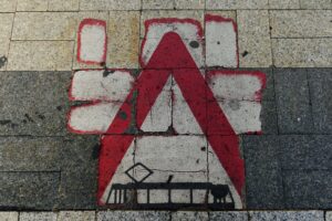Symbole znaków pionowych na jezdni Symbole znaków pionowych na jezdni